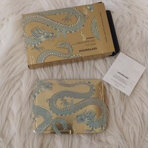 💖FIRM! NWT HOURGLASS AMBIENT LIGHTING EDIT UNLOCKED DRAGON LIMITED EDITION